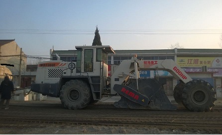 WR2300E，安徽壽縣水穩冷再生